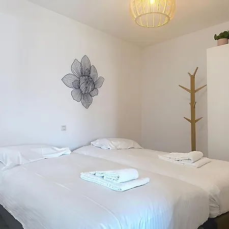 Miramar With Terrace By Interhome Apartamento Ostend